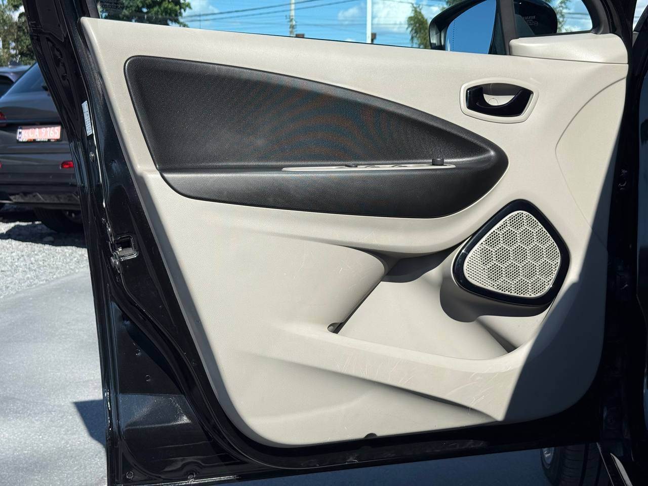 Renault ZOE - фото 15