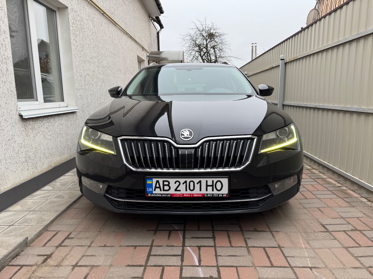 Skoda Superb - фото 1