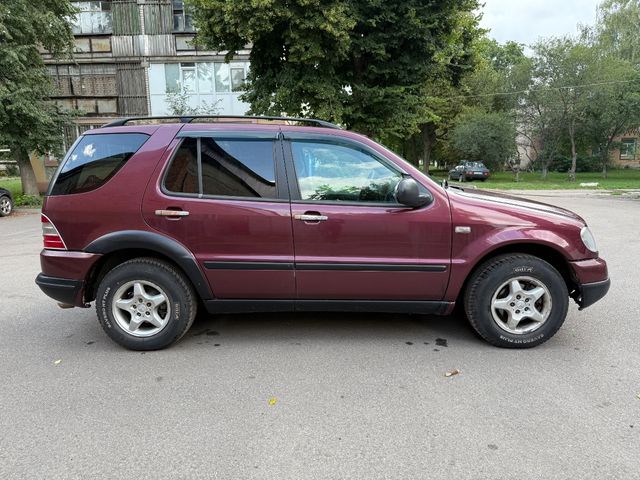 Mercedes-Benz M-Класс - фото 5