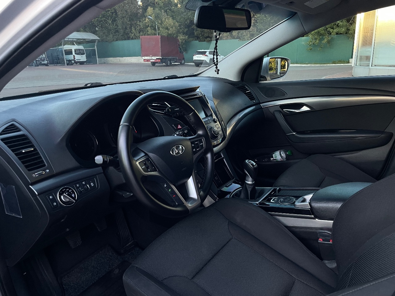 Hyundai i40 - фото 16