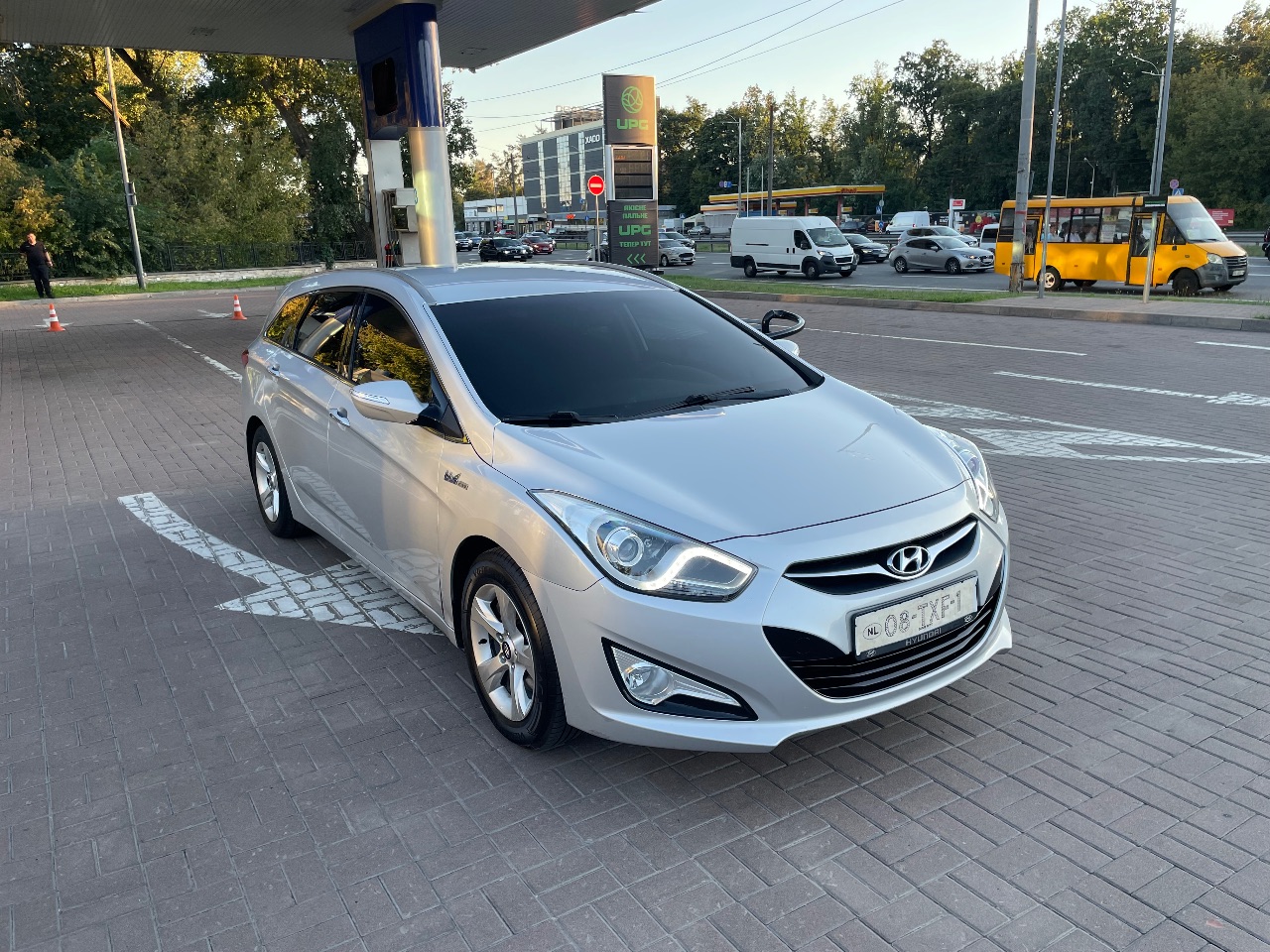 Hyundai i40 - фото 15