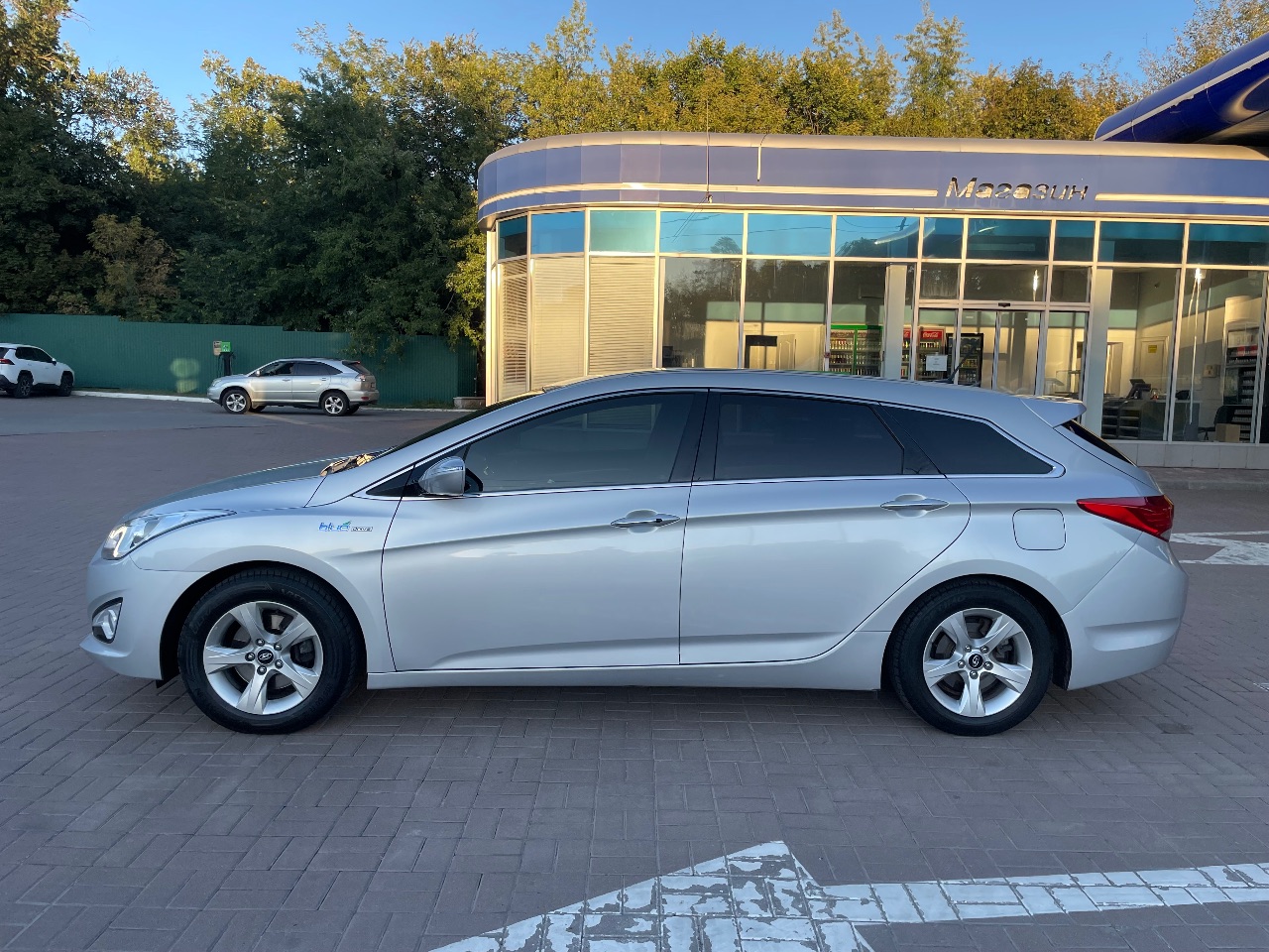 Hyundai i40 - фото 9