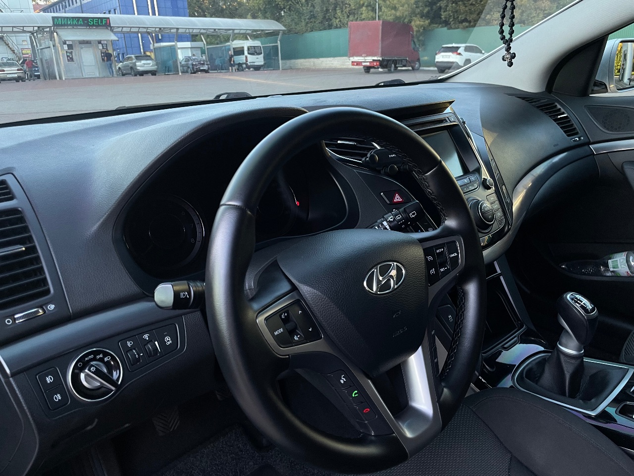 Hyundai i40 - фото 17