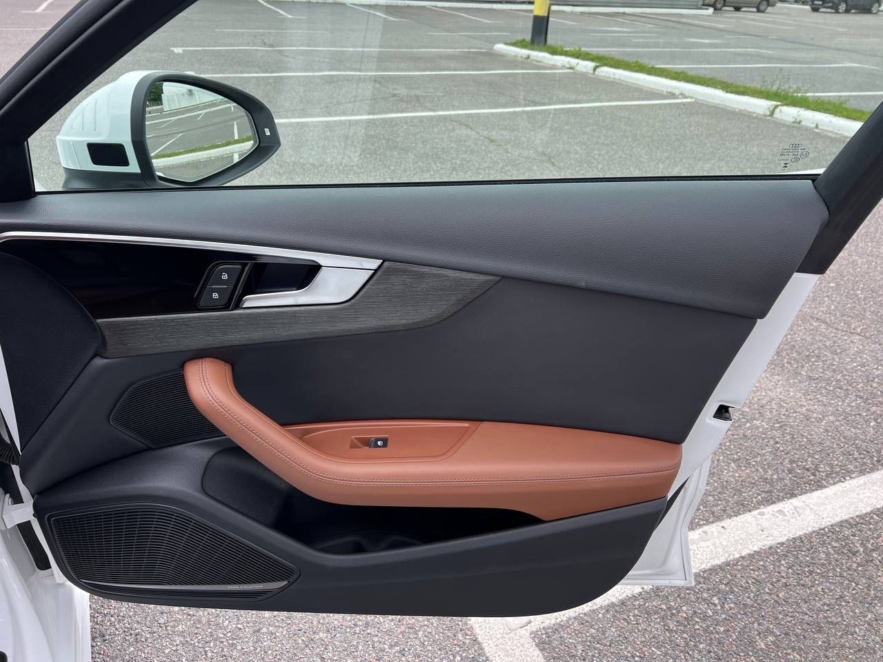 Audi A4 - фото 41