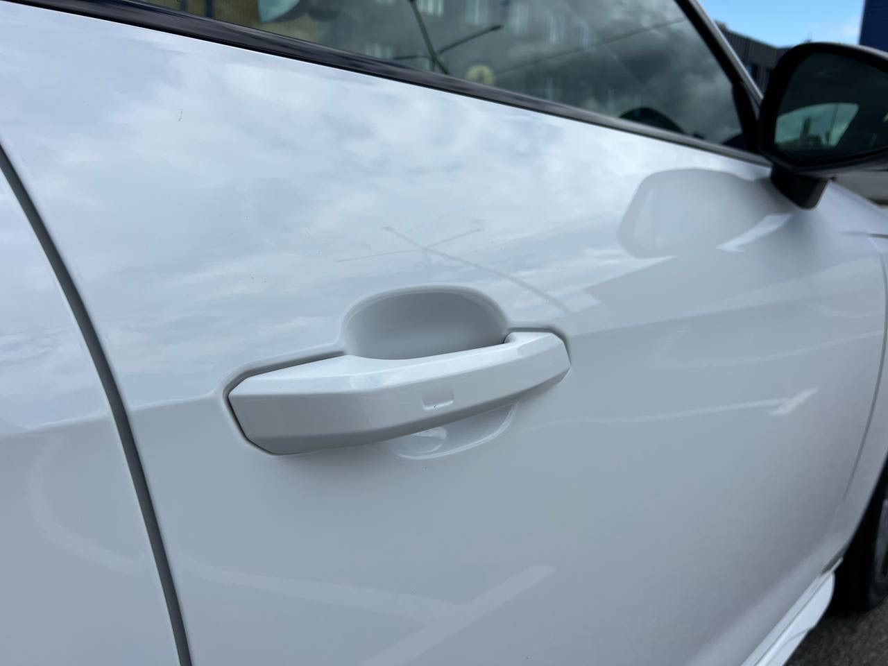 Audi A4 - фото 18