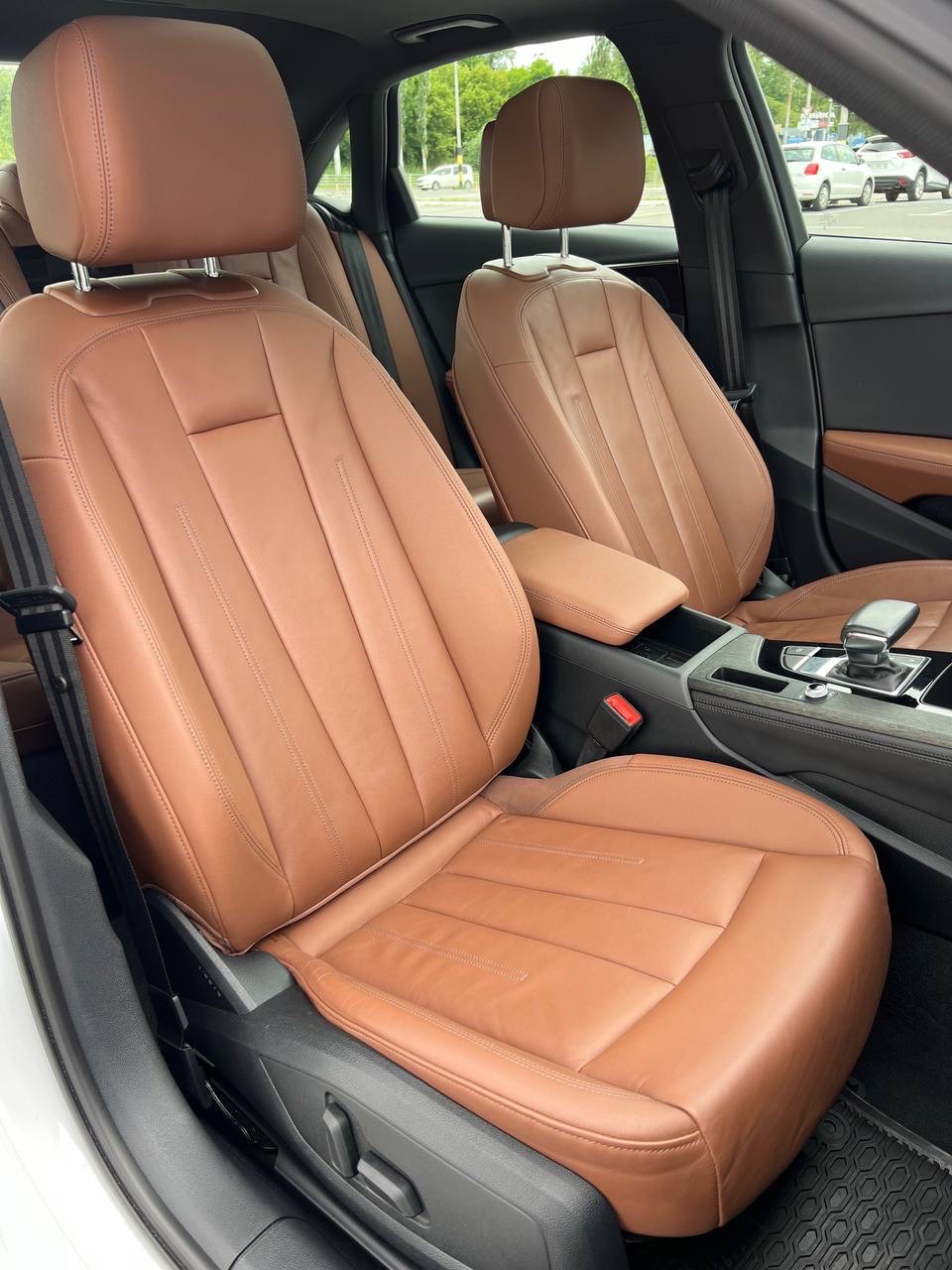 Audi A4 - фото 35