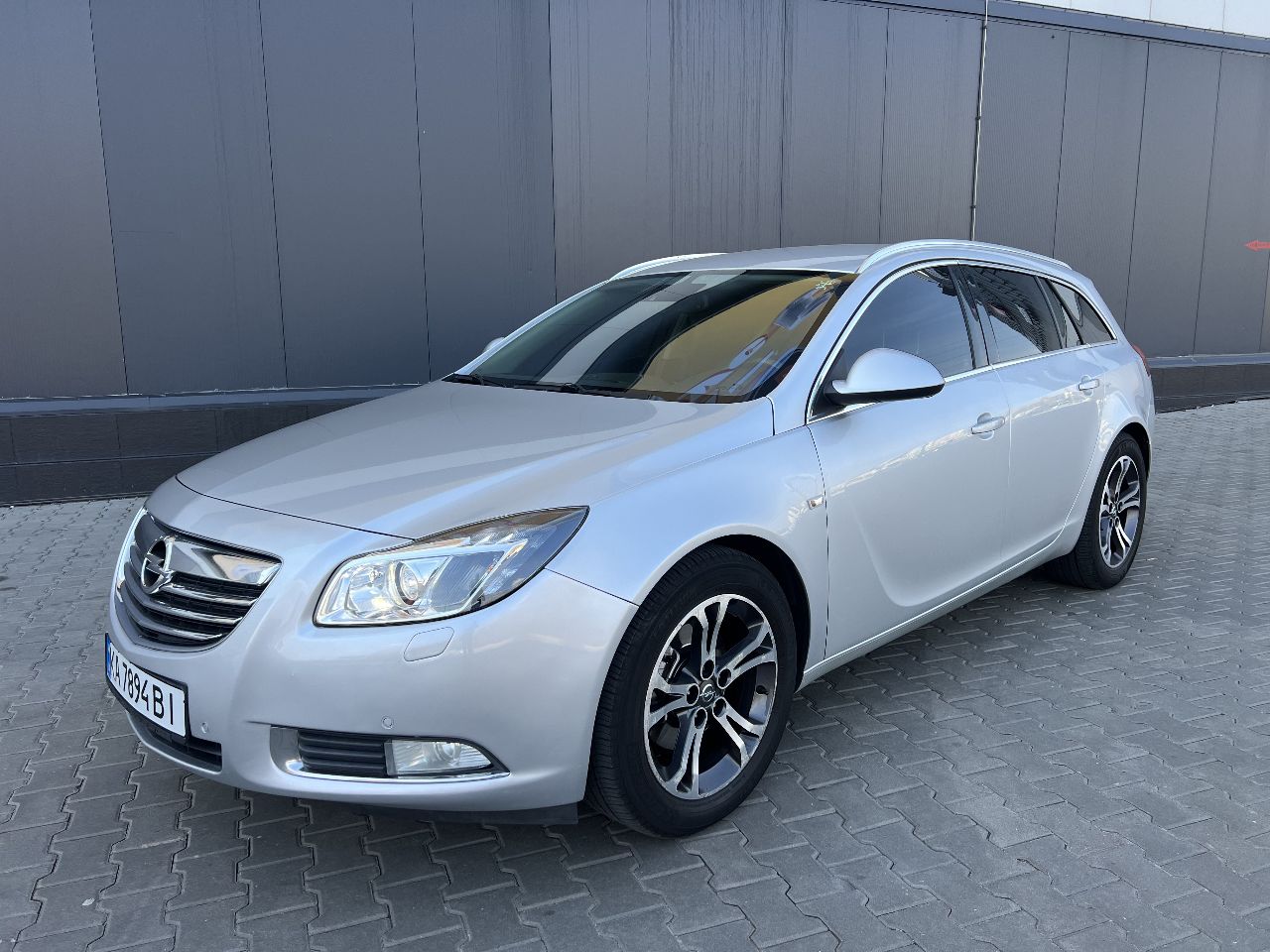 Opel Insignia - фото 1
