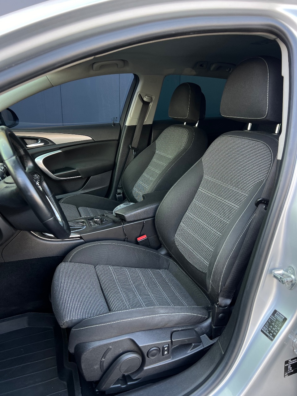 Opel Insignia - фото 14