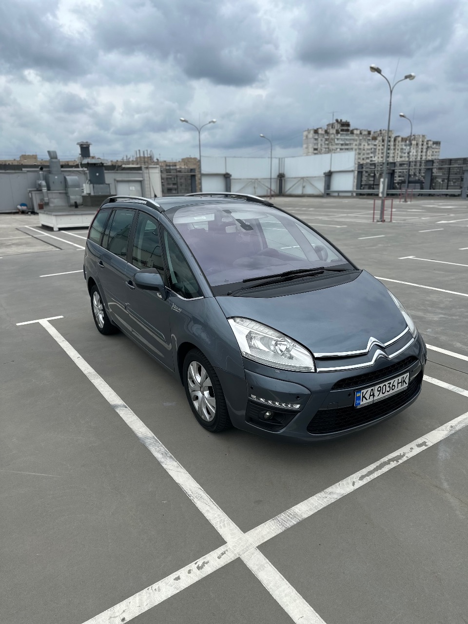 Citroen C4 Picasso - фото 9