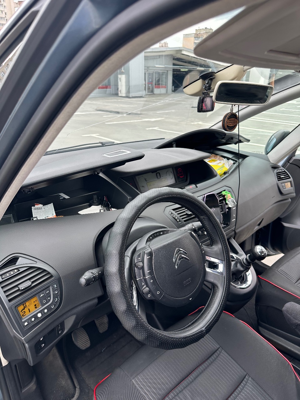 Citroen C4 Picasso - фото 24