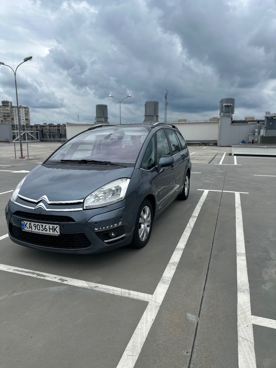 Citroen C4 Picasso - фото 1