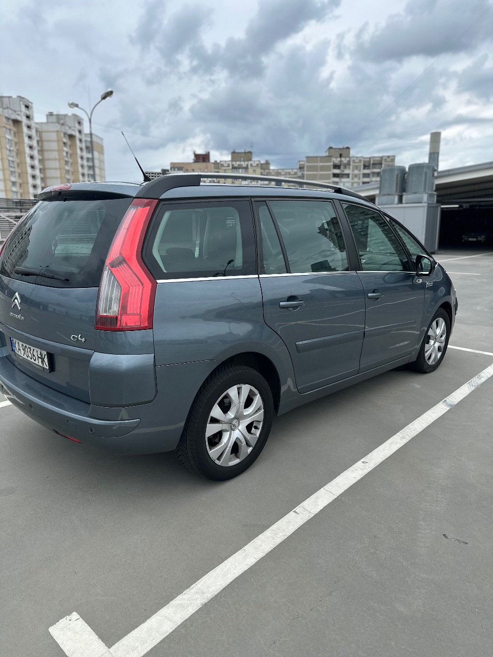 Citroen C4 Picasso - фото 10