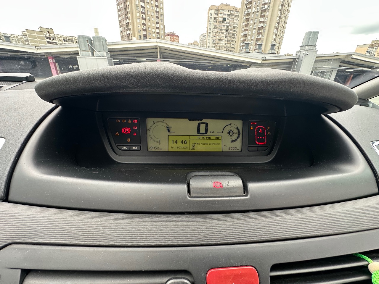 Citroen C4 Picasso - фото 31