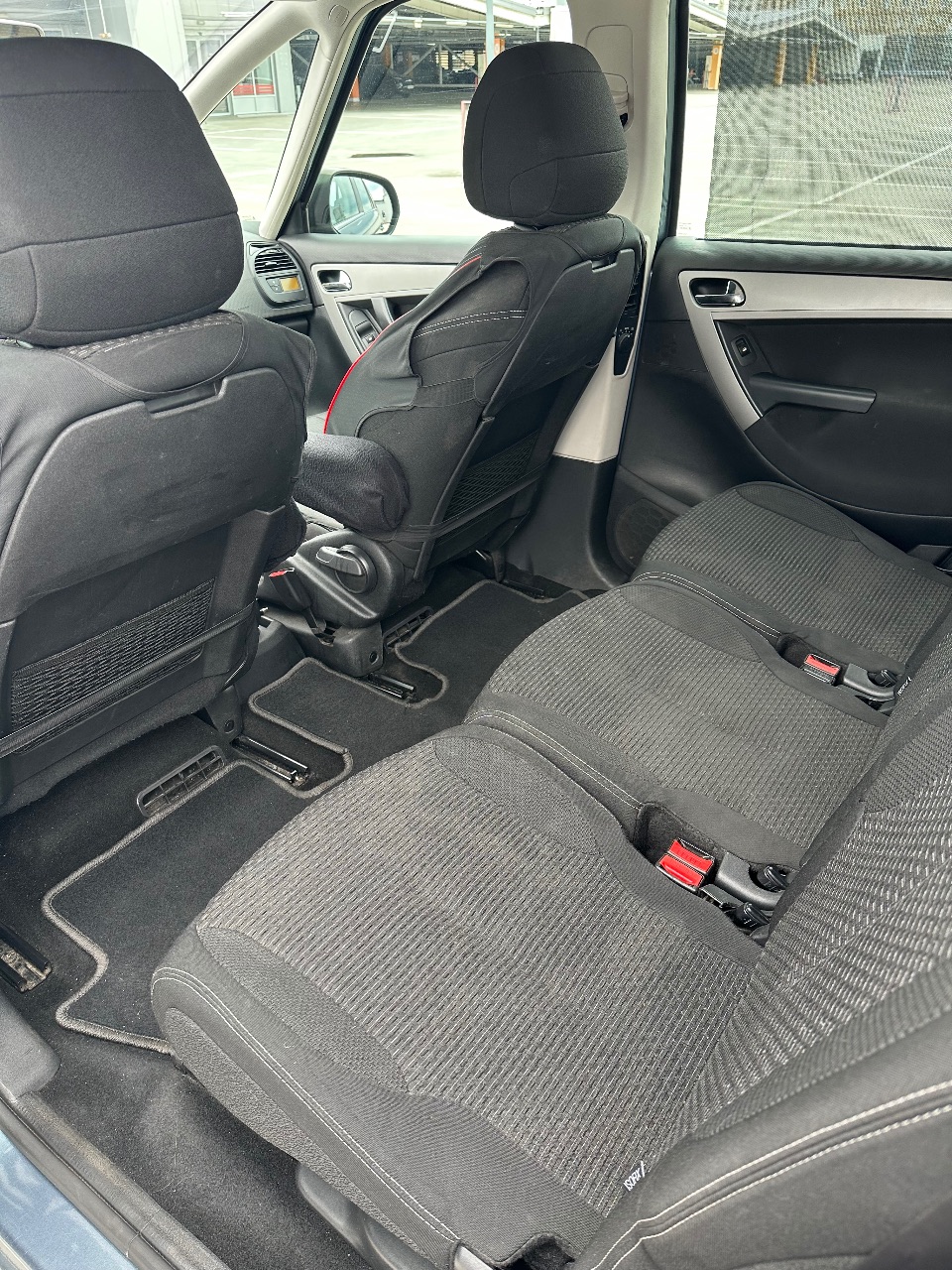 Citroen C4 Picasso - фото 13