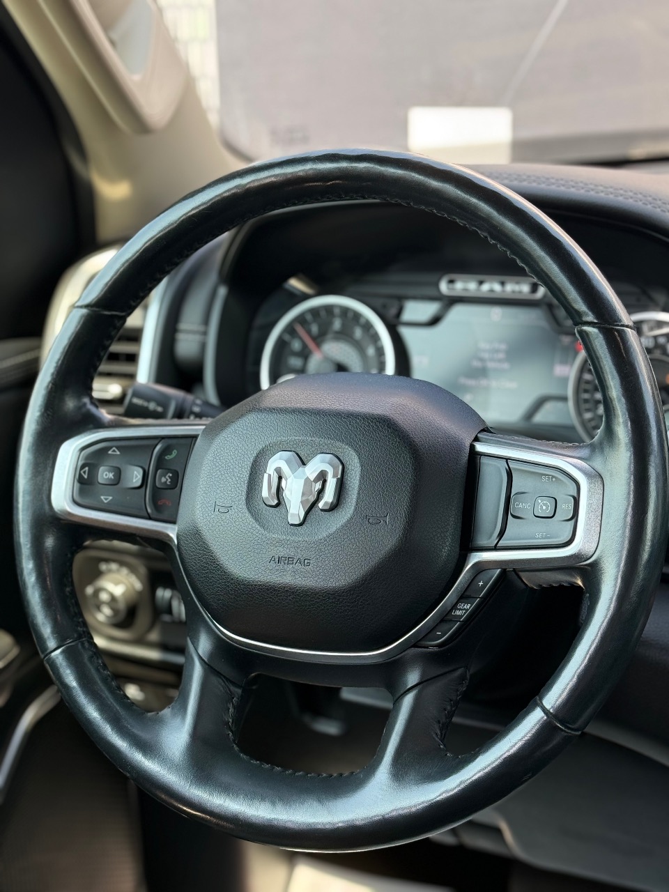 Ram 1500 - зображення 5