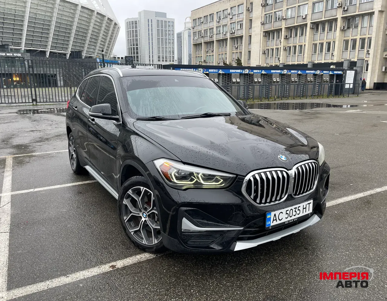 BMW X1 - фото 1