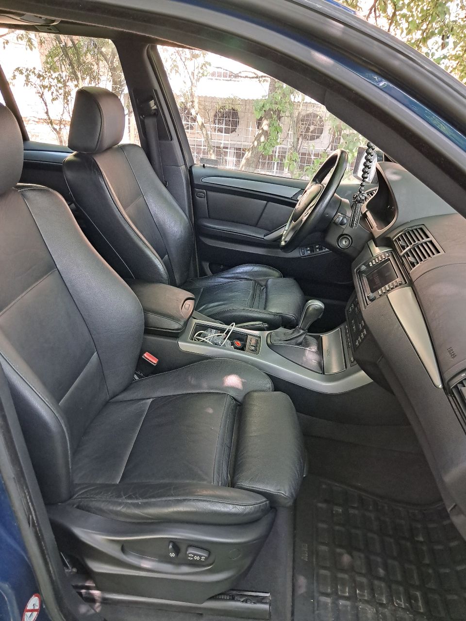 BMW X5 - фото 11