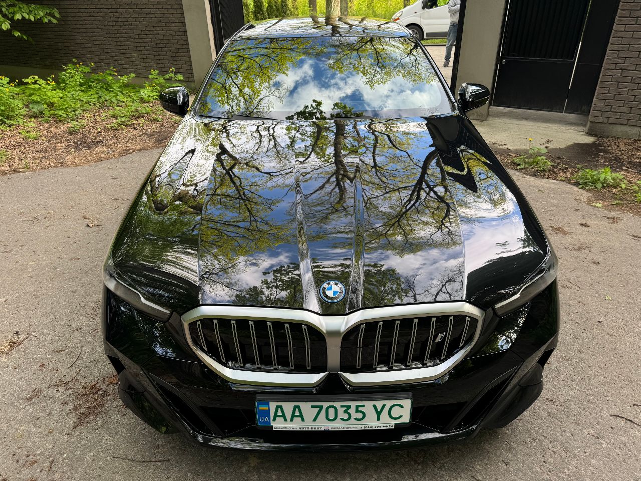 BMW i5 - фото 10