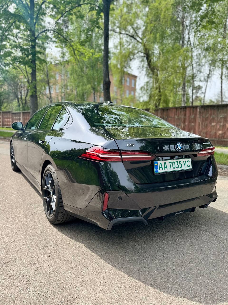 BMW i5 - фото 46