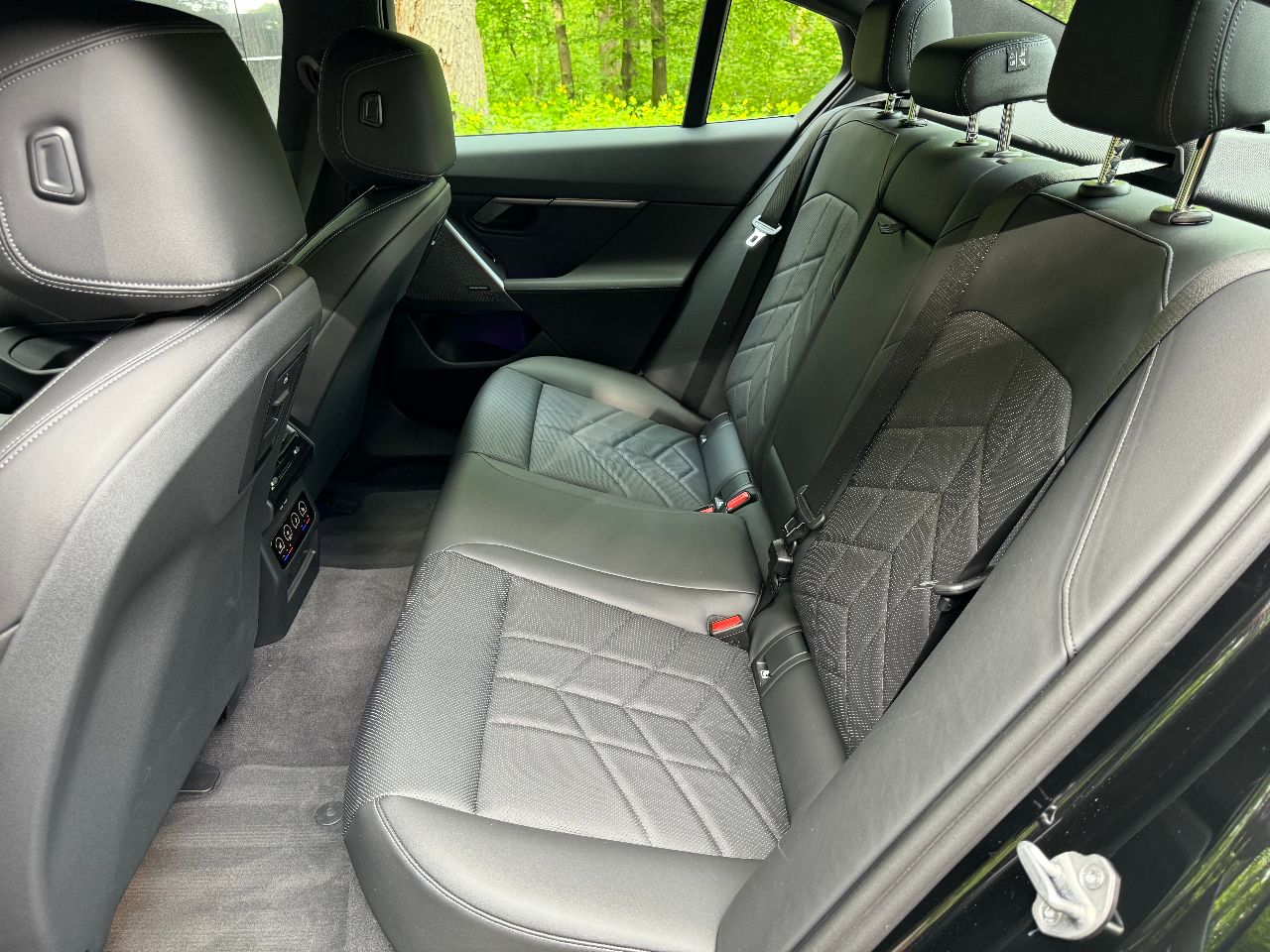 BMW i5 - фото 17