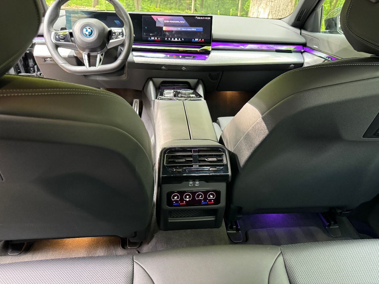 BMW i5 - фото 16