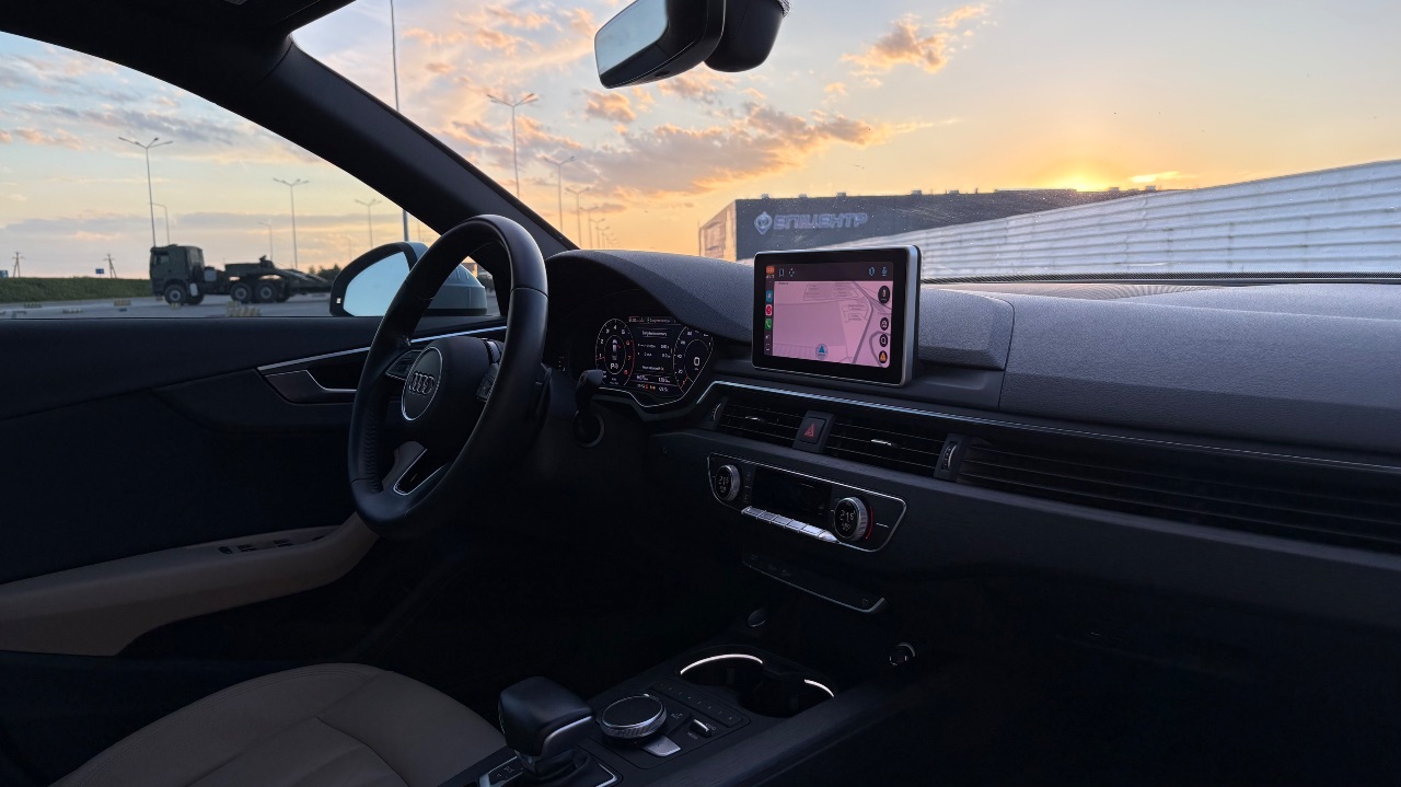 Audi A4 - фото 19