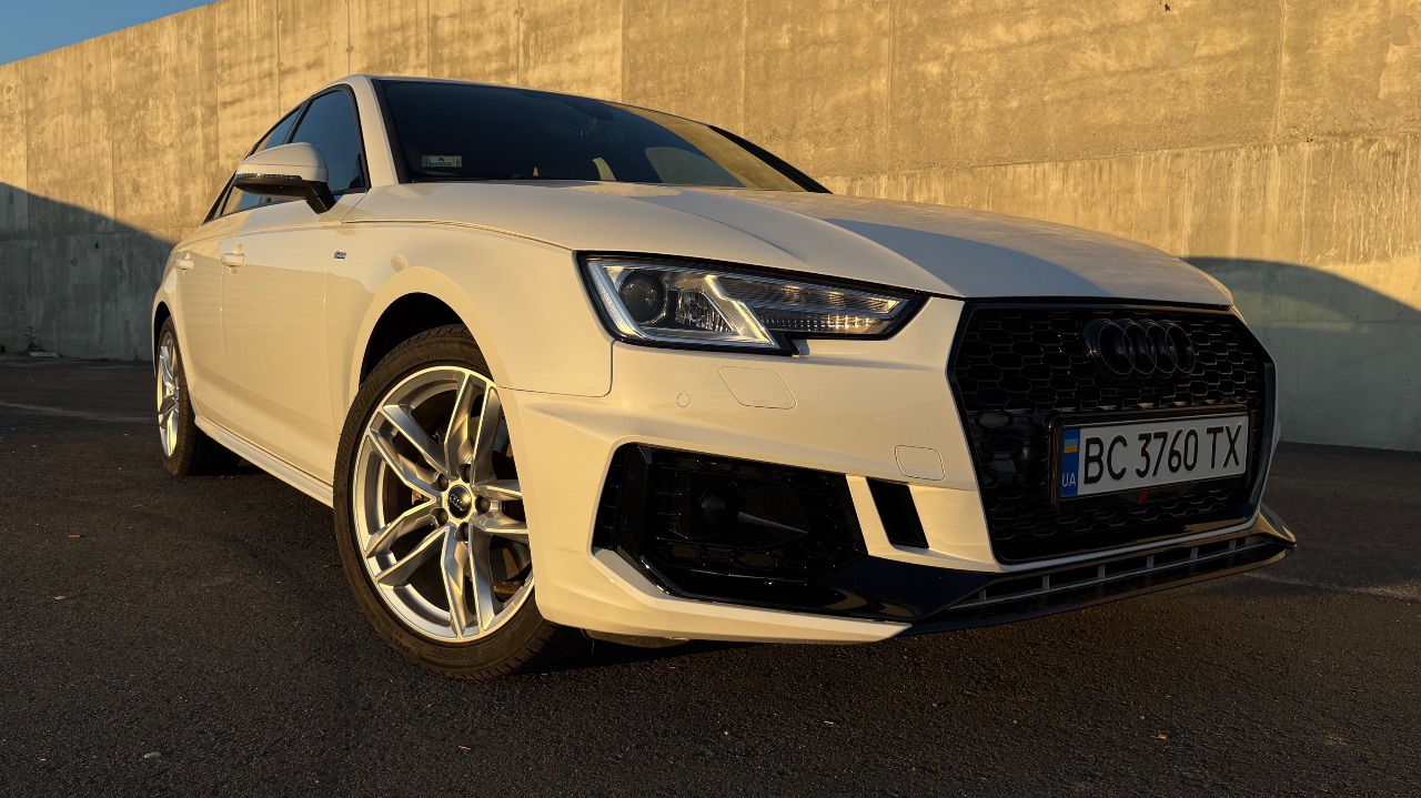 Audi A4 - фото 1