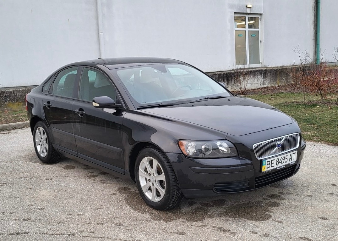 Volvo S40 - фото 3