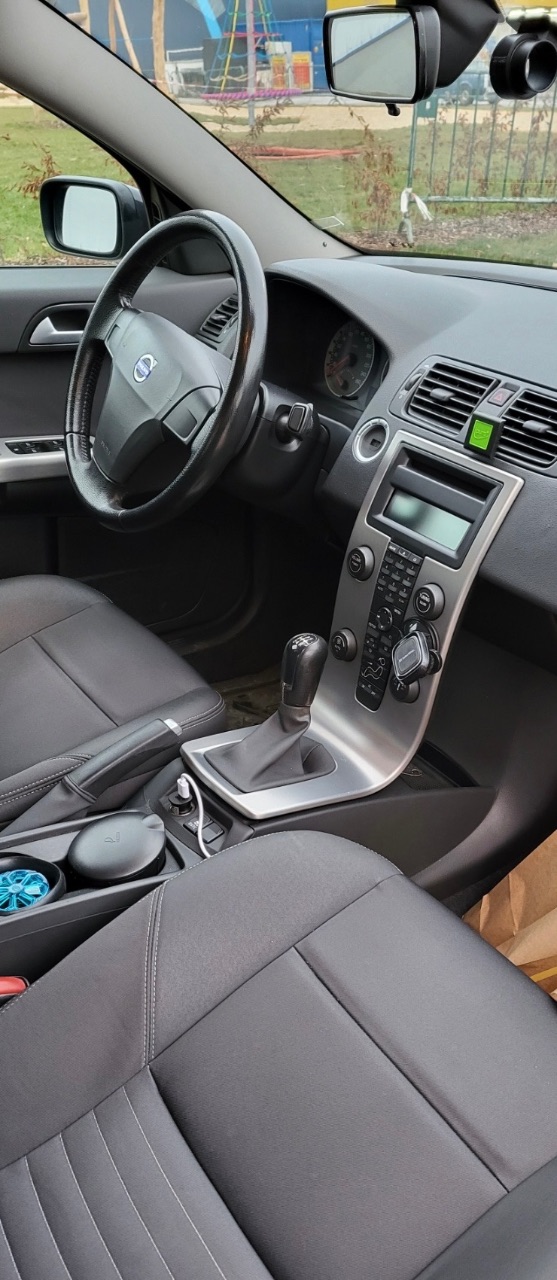 Volvo S40 - фото 6