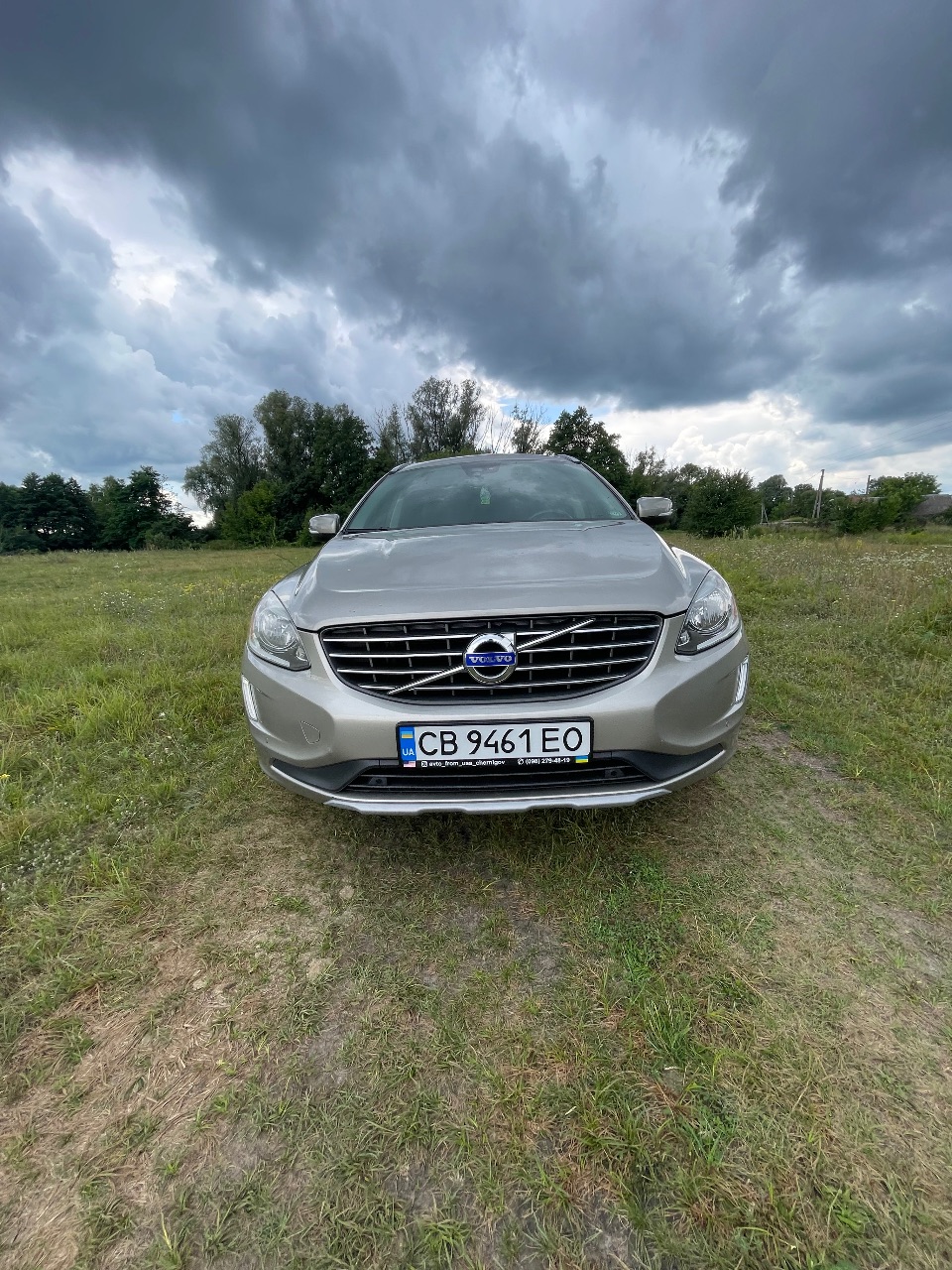 Volvo XC60 - фото 1