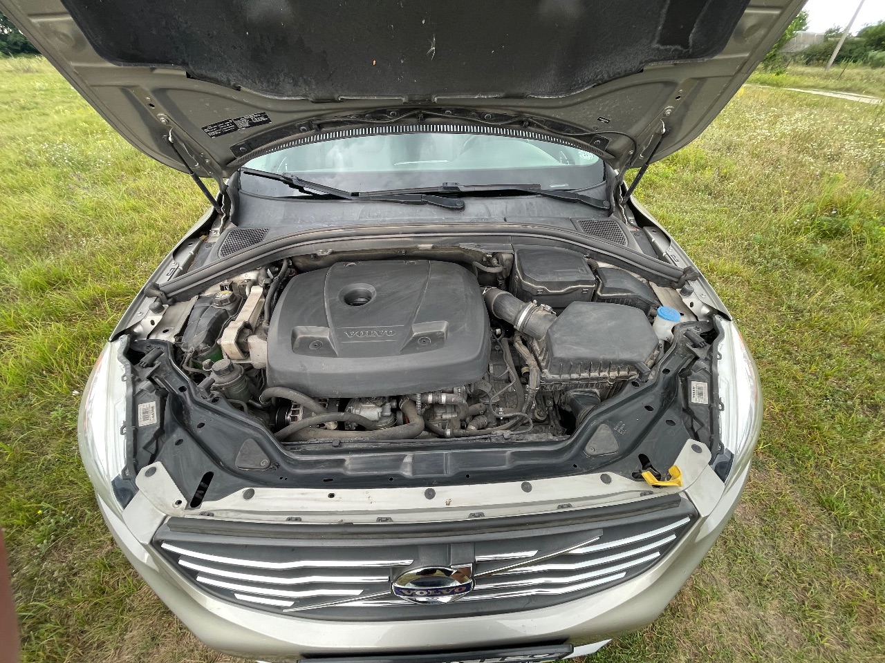 Volvo XC60 - фото 11