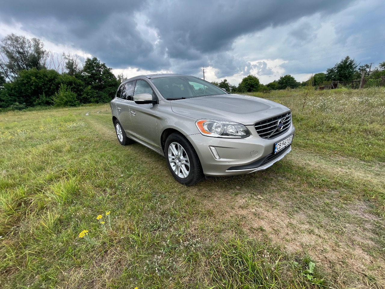 Volvo XC60 - фото 3