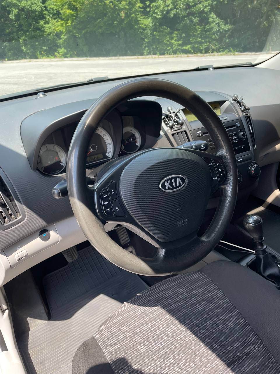 Kia Ceed - фото 17