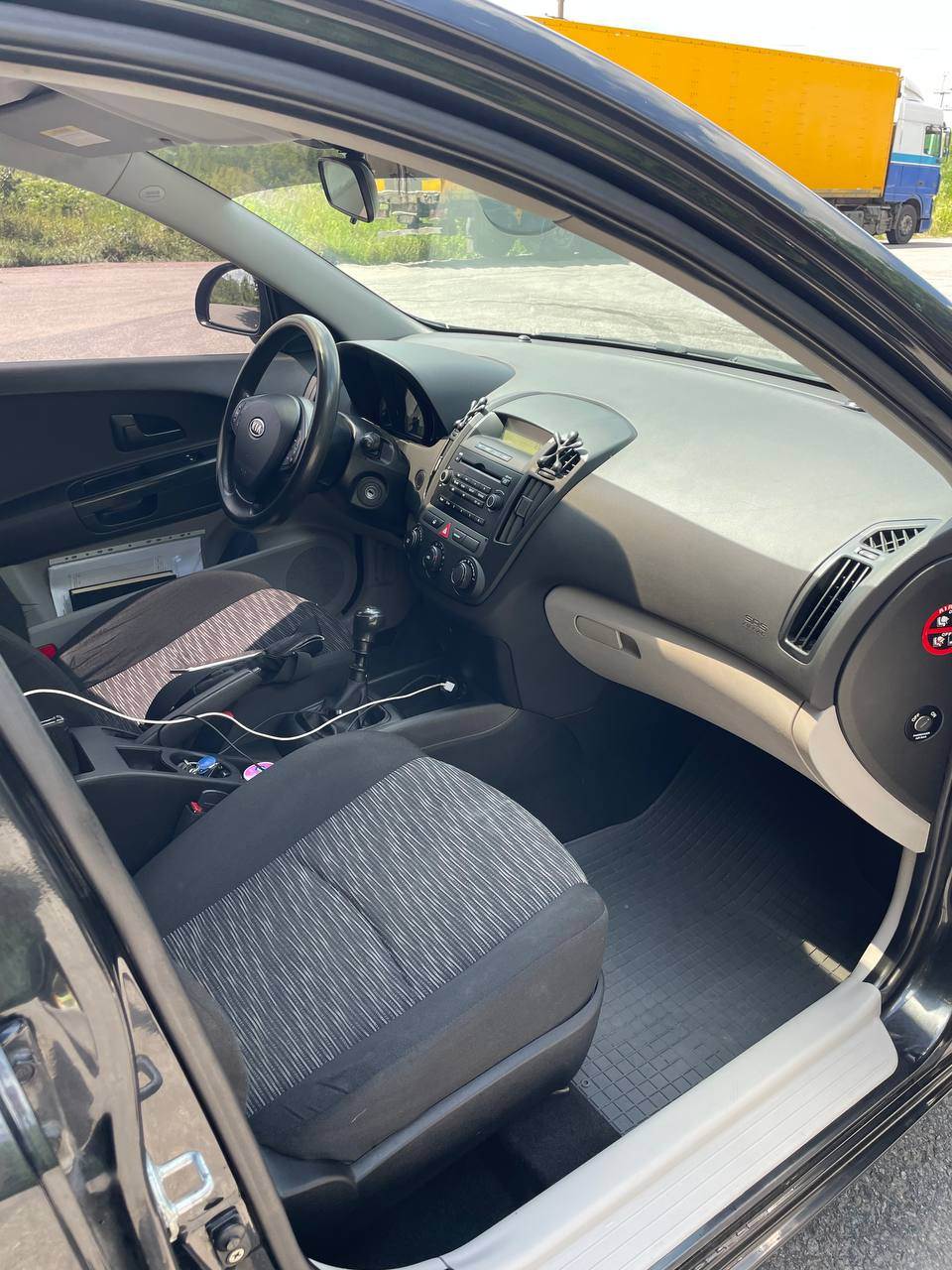 Kia Ceed - фото 23