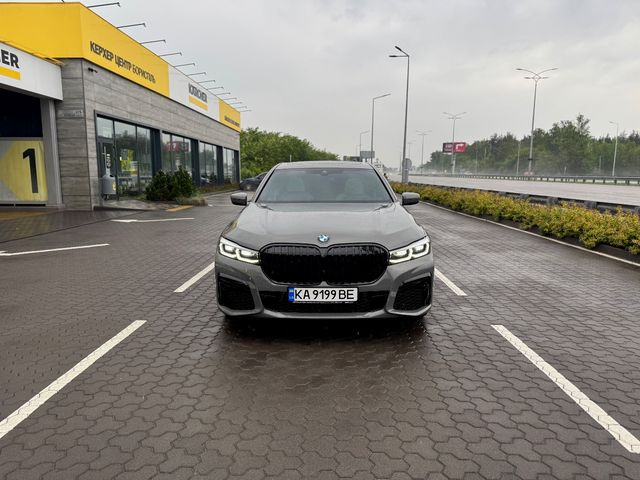 BMW 7 серії - зображення 1