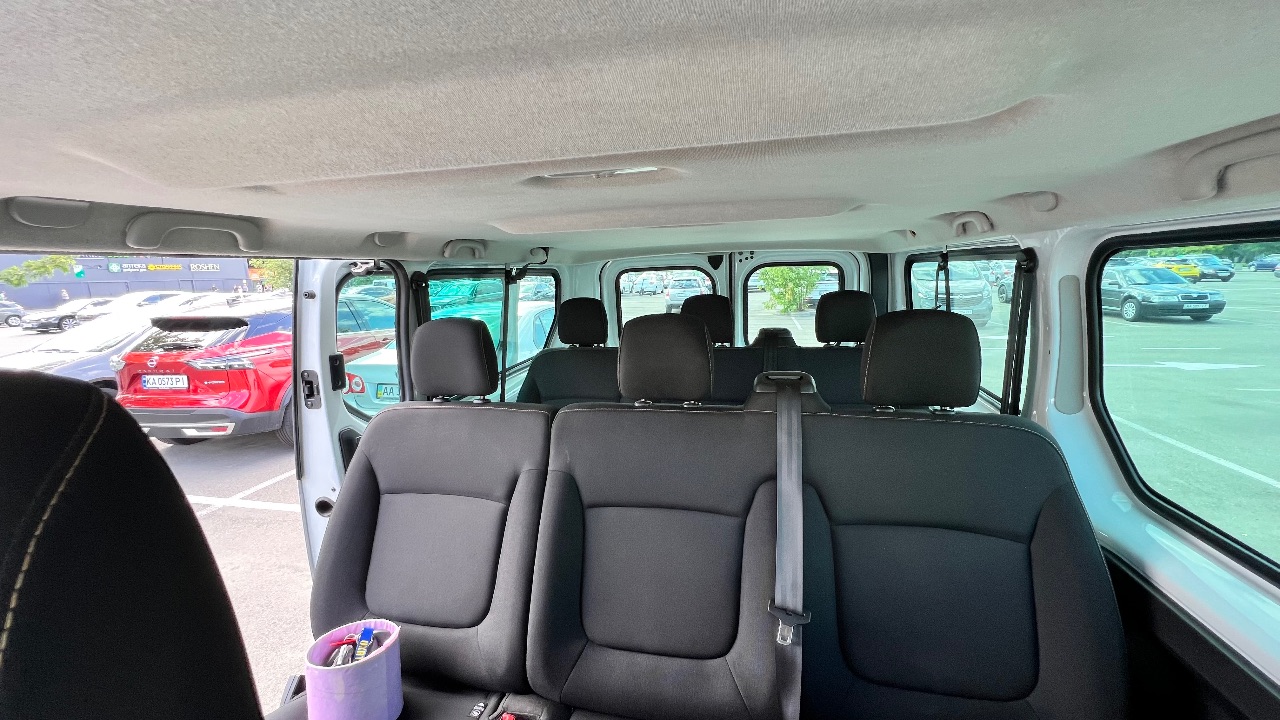 Renault Trafic - фото 17