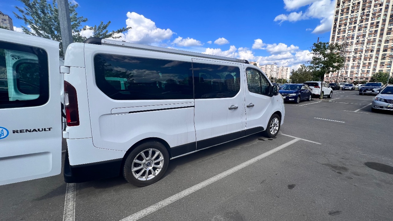 Renault Trafic - фото 9