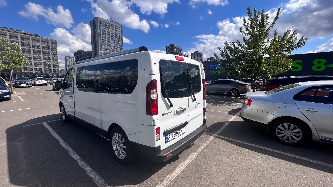 Renault Trafic - фото 6
