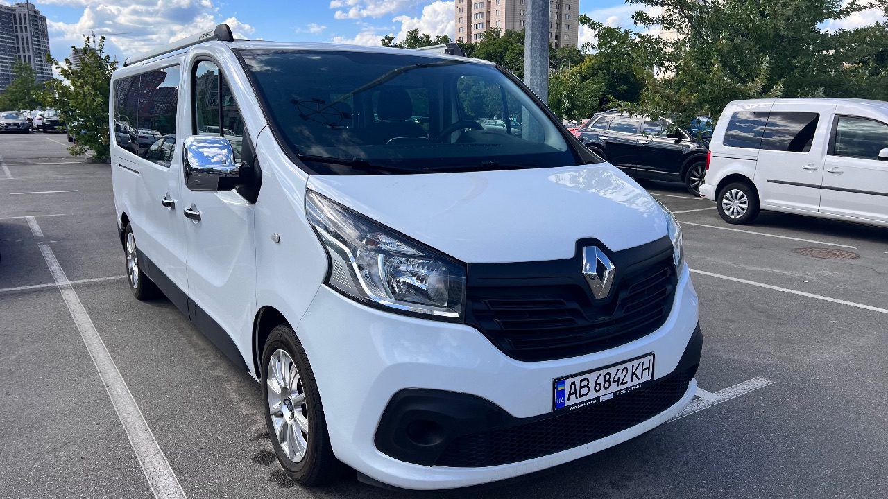 Renault Trafic - фото 1