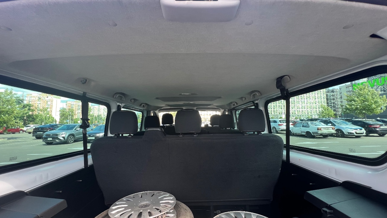 Renault Trafic - фото 8