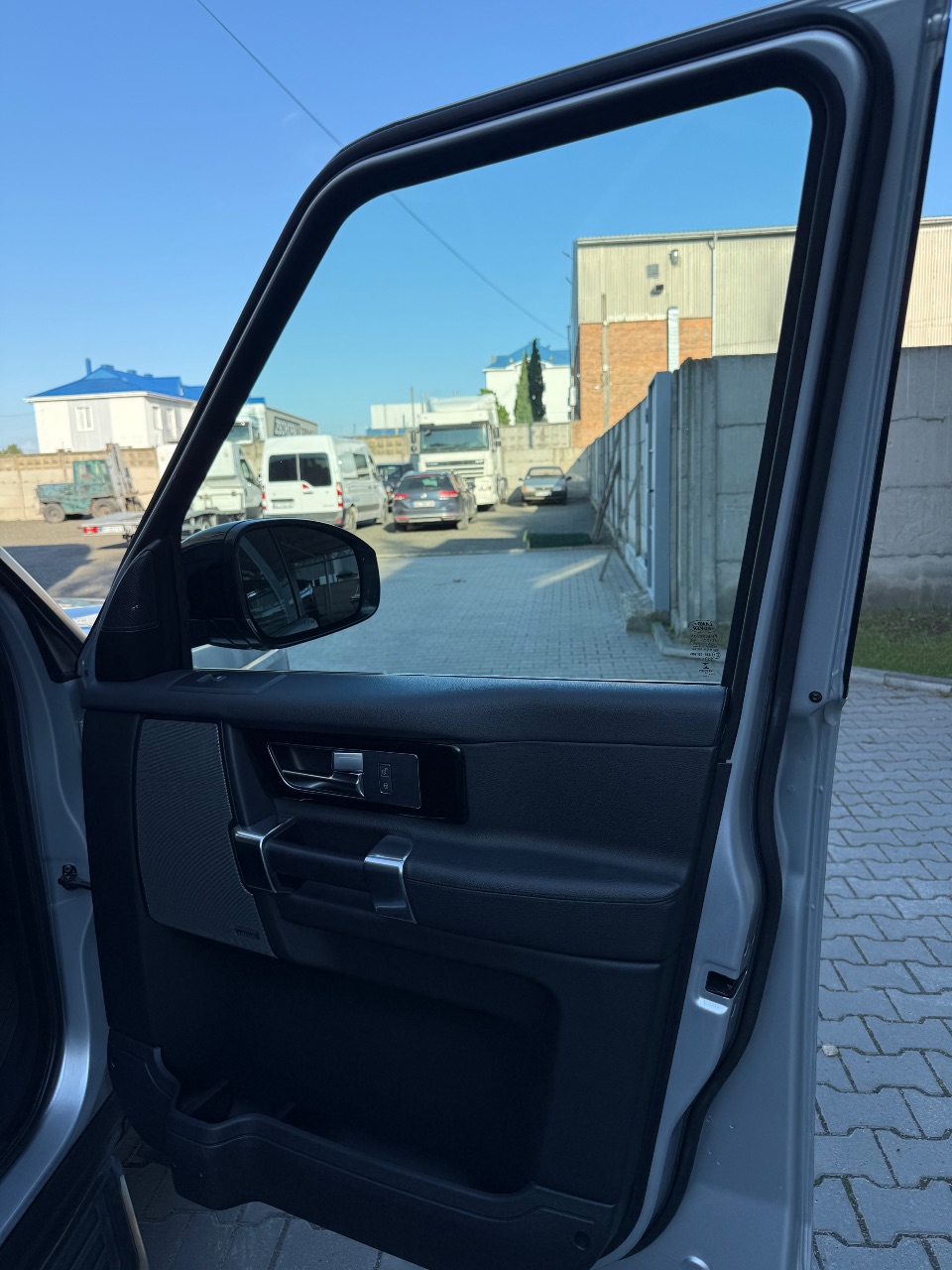 Land Rover Discovery - фото 32