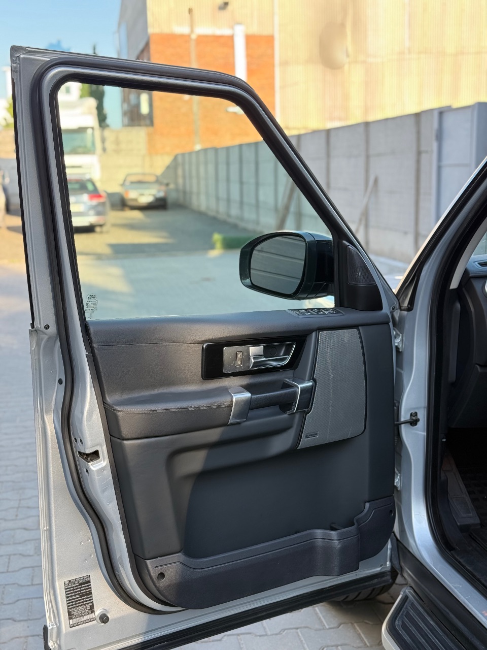 Land Rover Discovery - фото 16