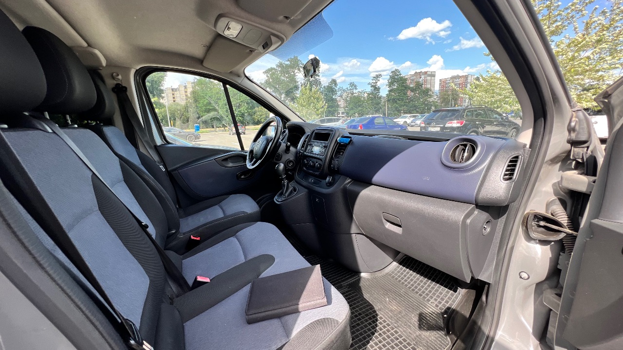 Opel Vivaro - фото 7