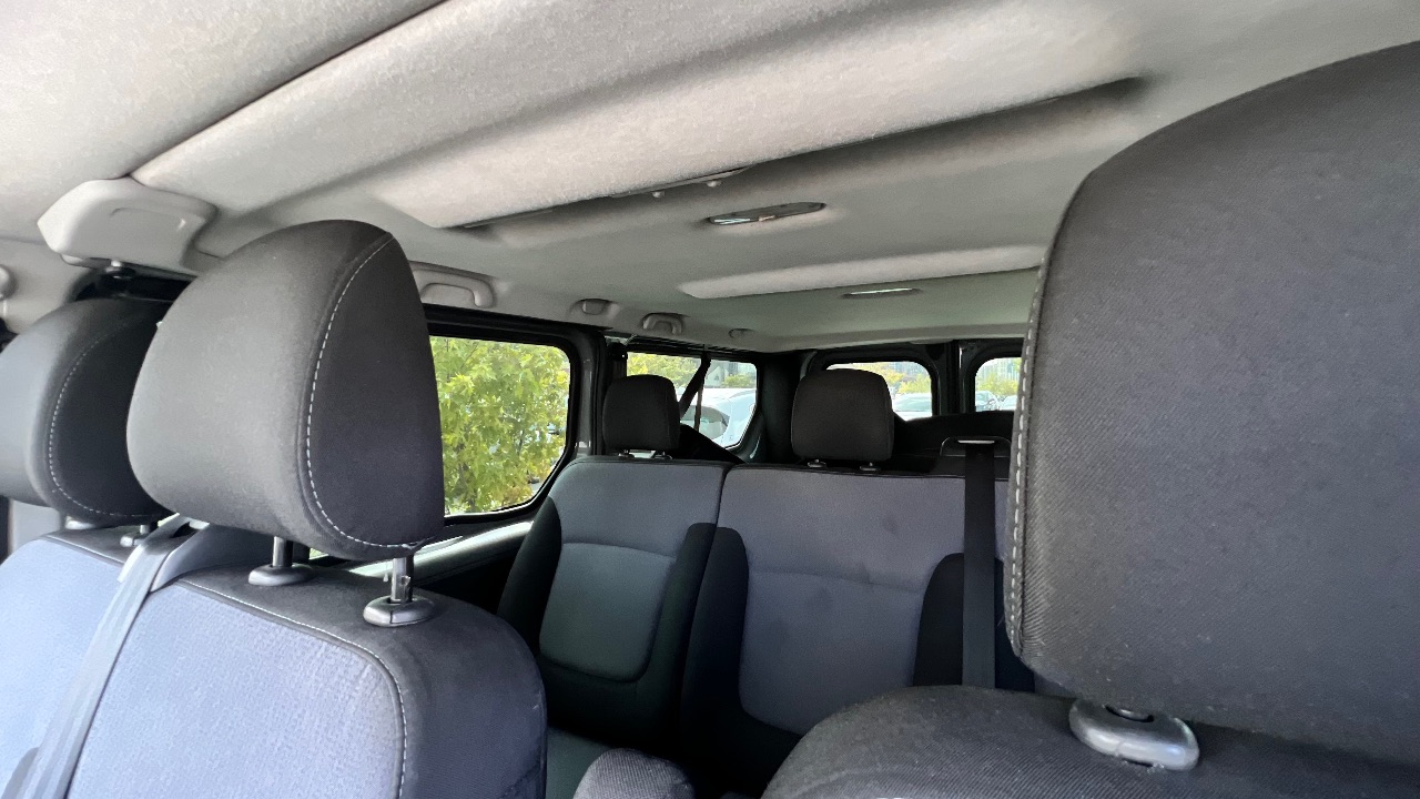 Opel Vivaro - фото 17