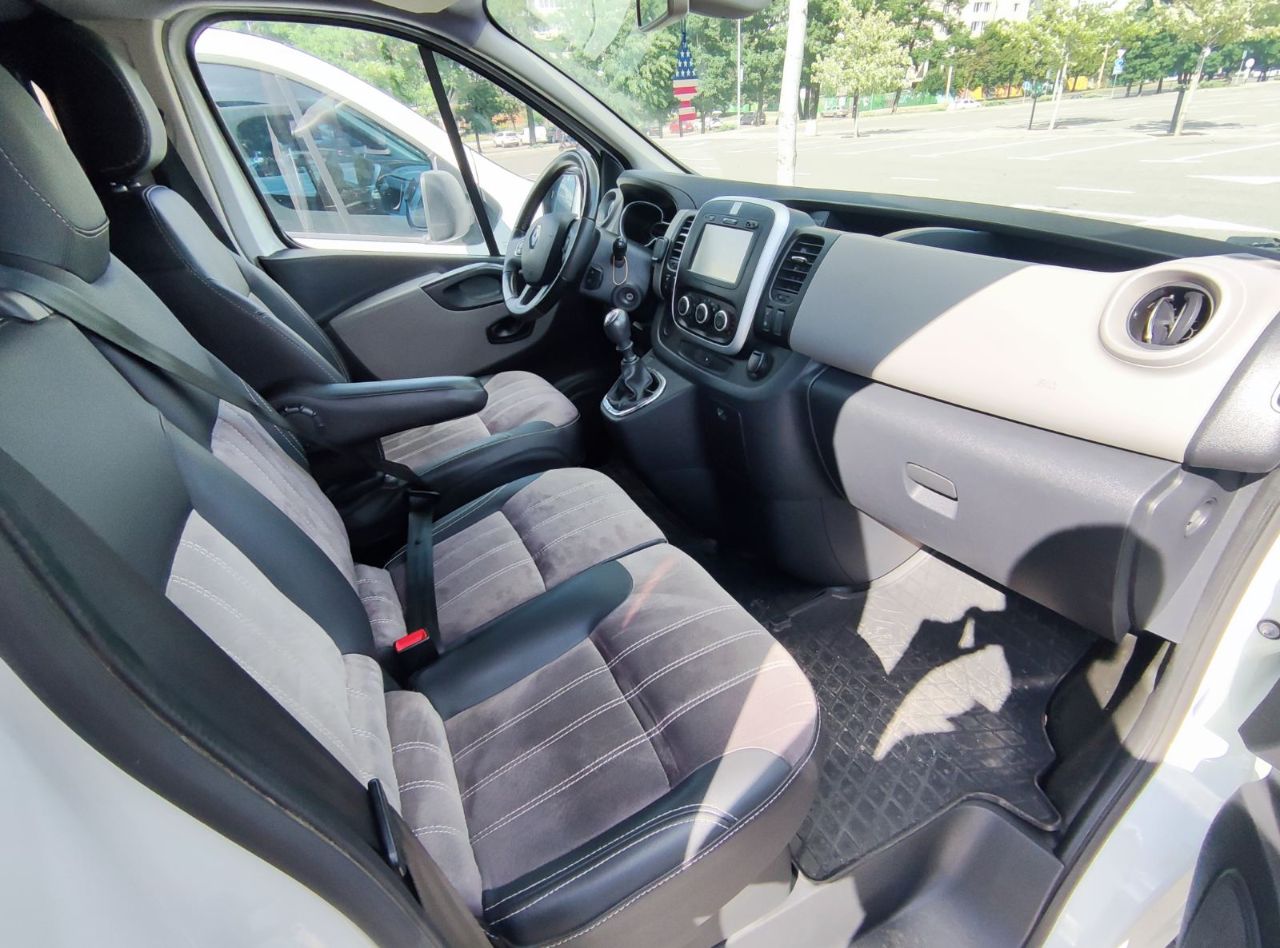 Renault Trafic - фото 6