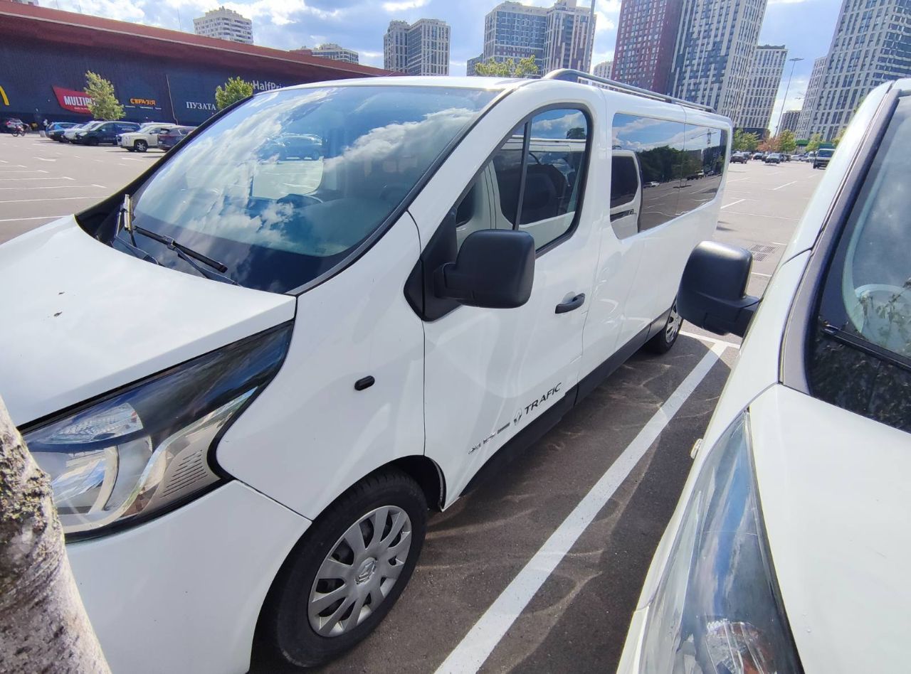 Renault Trafic - фото 3