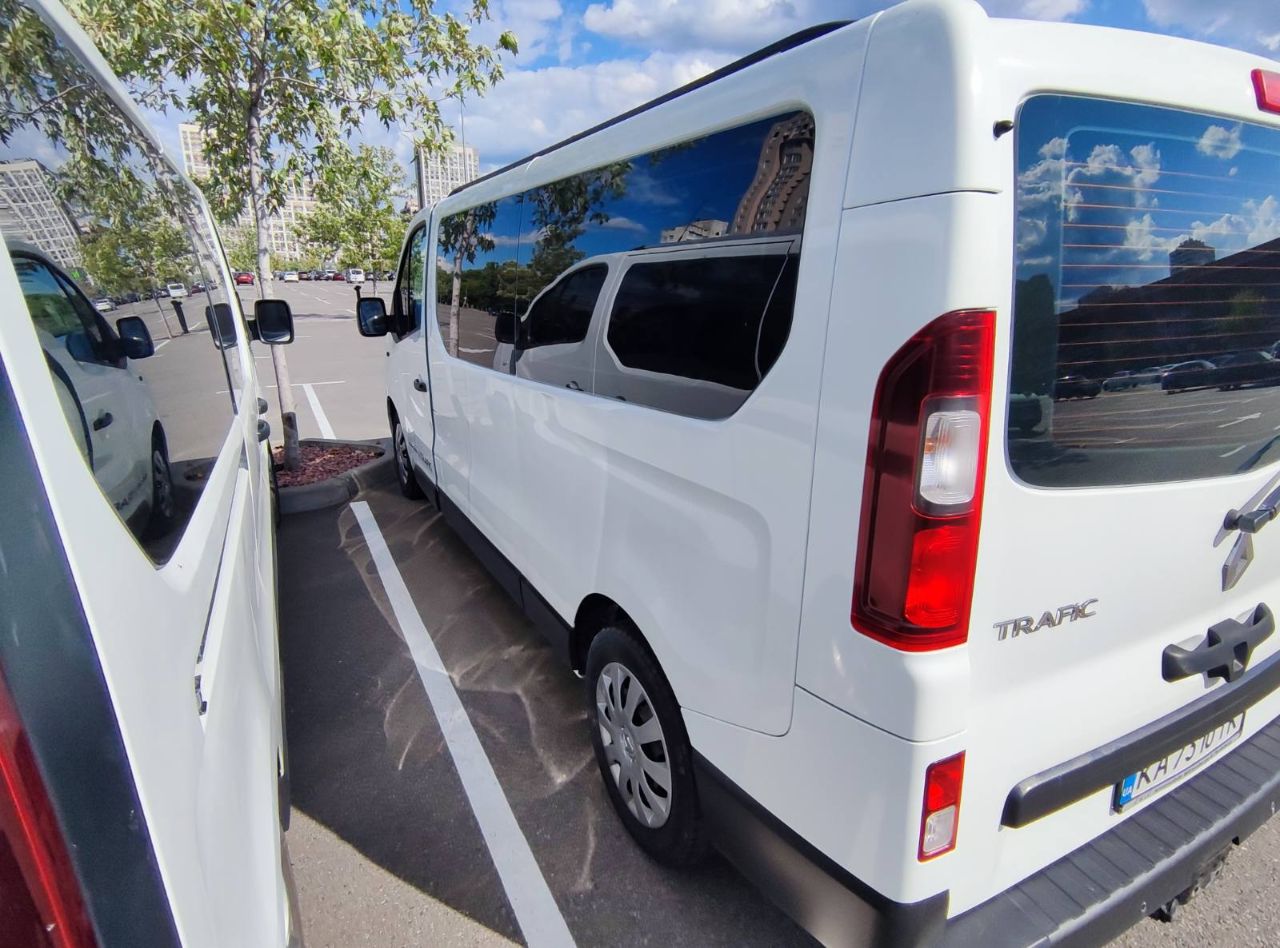 Renault Trafic - фото 4