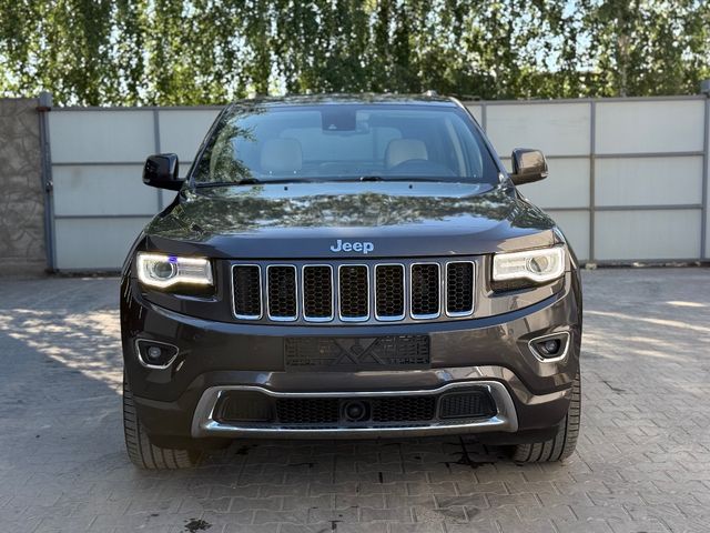 Jeep Grand Cherokee - фото 3