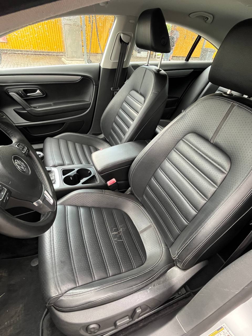 Volkswagen Passat CC - фото 13