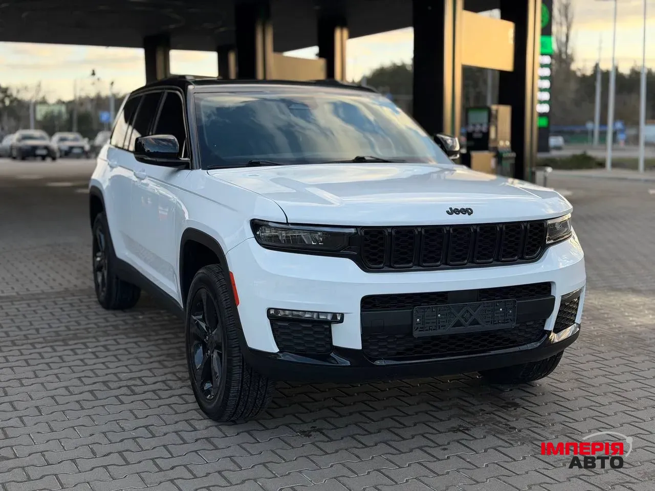 Jeep Grand Cherokee - фото 8